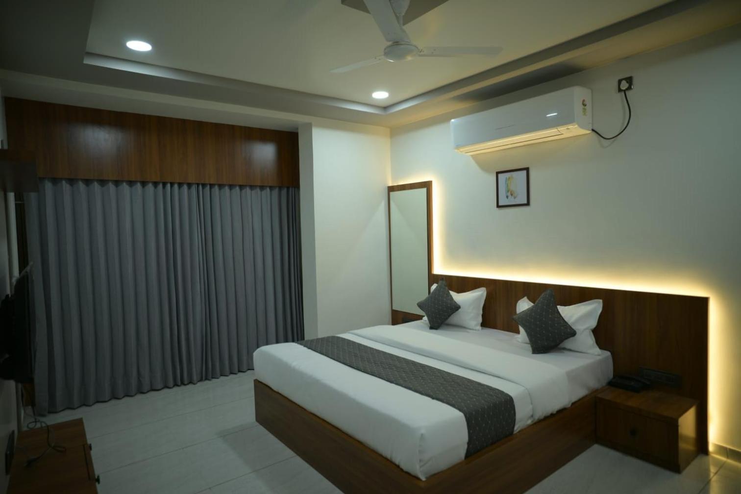 Hotel Aagman Palanpur Exterior foto